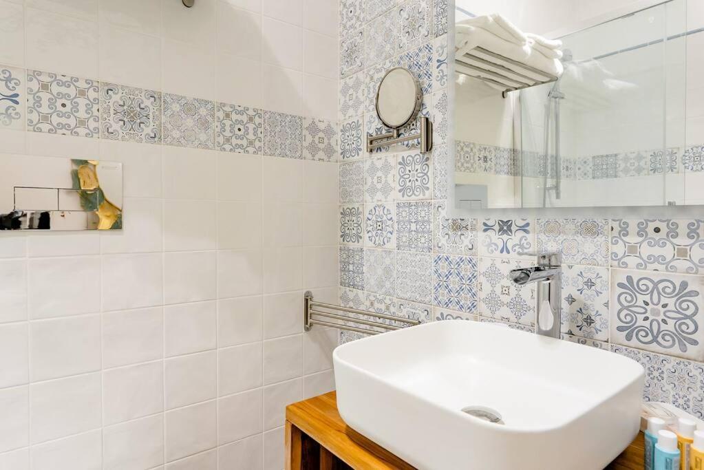 Cortile Marconi Apartment パレルモ エクステリア 写真