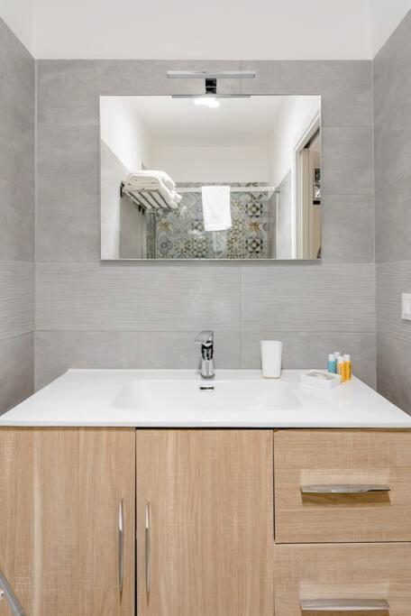 Cortile Marconi Apartment パレルモ エクステリア 写真